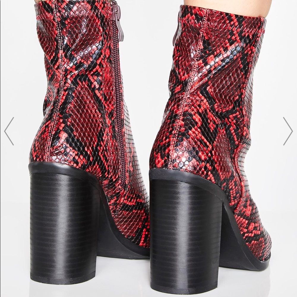 Snake booties
